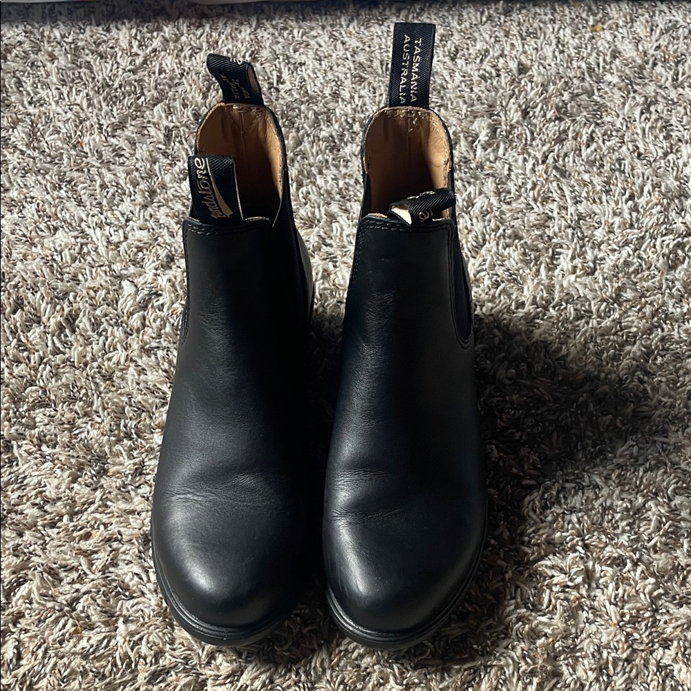 Blundstone Low Heeled Black Ankle Boots